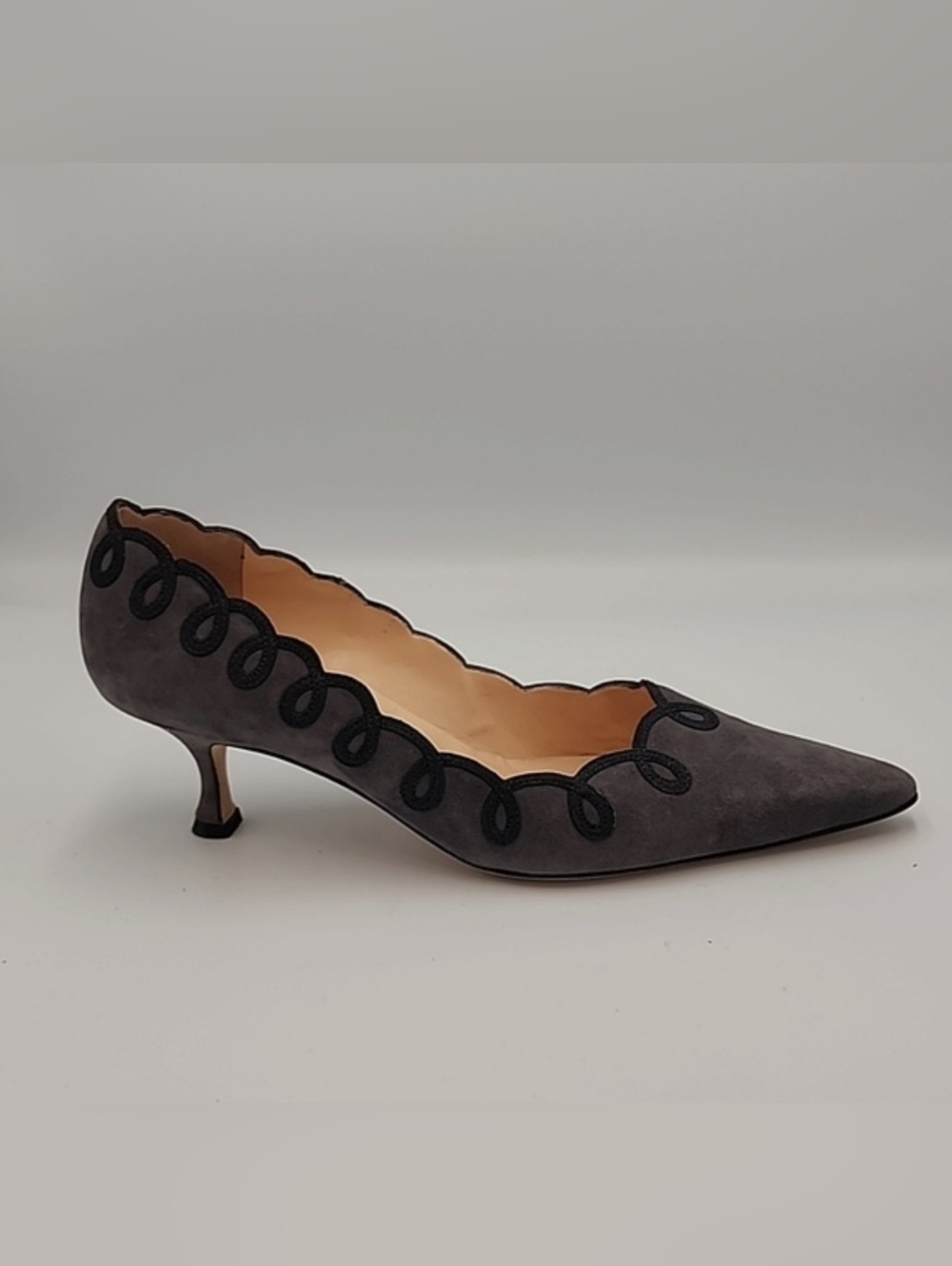 Manolo Blahnik Suede Scalloped Pumps, Size EU40½ **NEW**